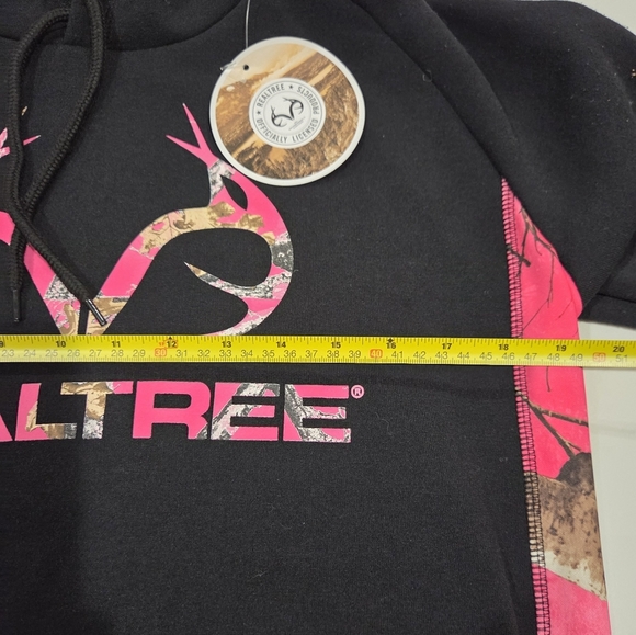 Realtree Edge Black Hoodie with Pink Design NEW - Picture 12 of 13